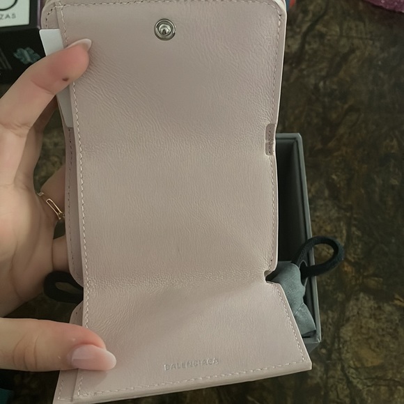 Light pink/nude Balenciaga wallet - Picture 3 of 4